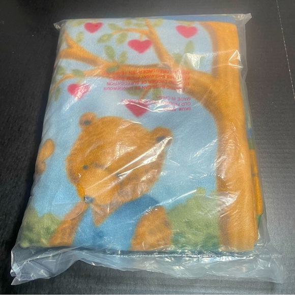 BNWT OLD FRIEND 53 1/4”x 64 1/4” Blanket Made For Books Are Fun - Picture 2 of 5